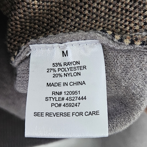 NWOT Hippie Rose Knit Teddy Bear Cropped Sweater - Picture 8 of 8